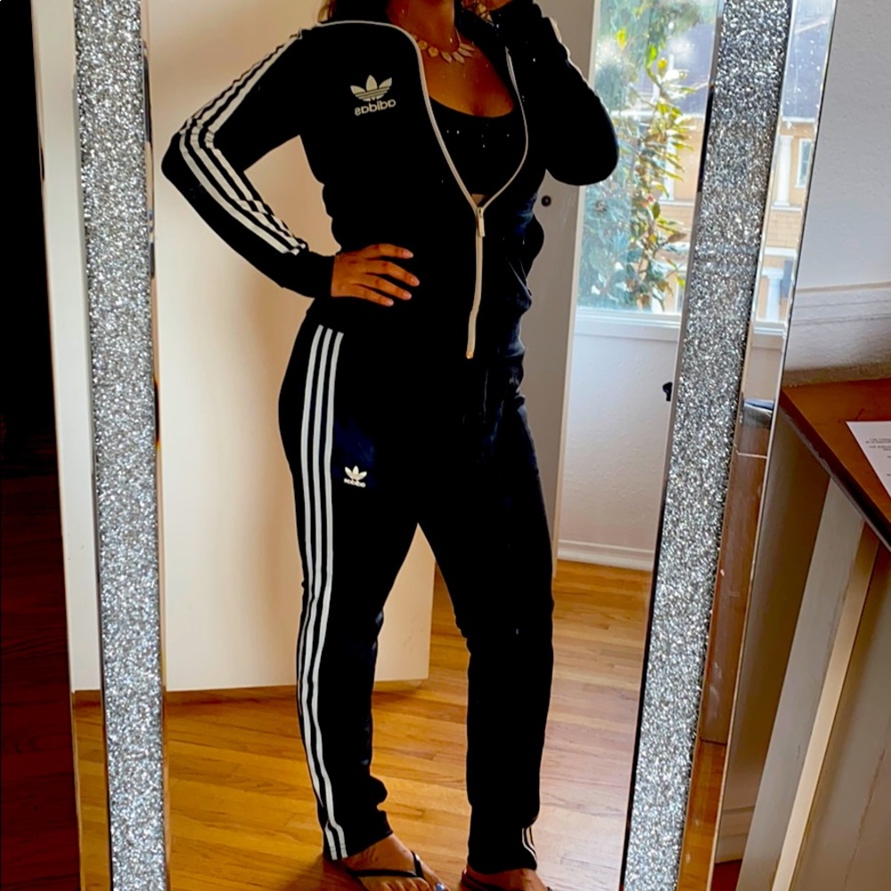 Adidas sweat suit